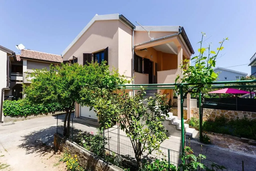 Apartment Sare Zadar